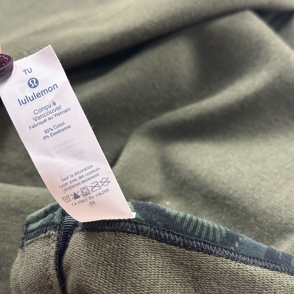 lululemon athletica Green Butterfly Scarf - Picture 6 of 10